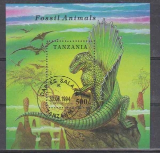 1392 Tanzánie, fosilie, o